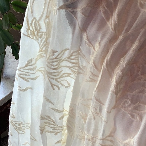 NWOT Johnny Was Rosanna Embroidered Top in Antique White - Picture 3 of 8